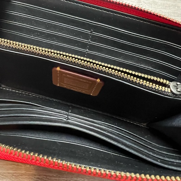 Coach Disney Mickey Mouse Wallet- Hard to Find- - Picture 6 of 12